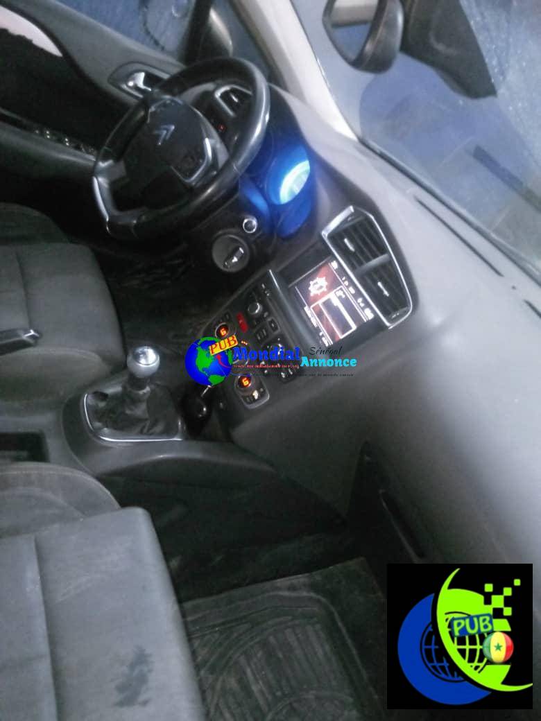 Citroën C4 2013 à vendre – Moteur d’origine, Climatisée – Dakar, Pikine