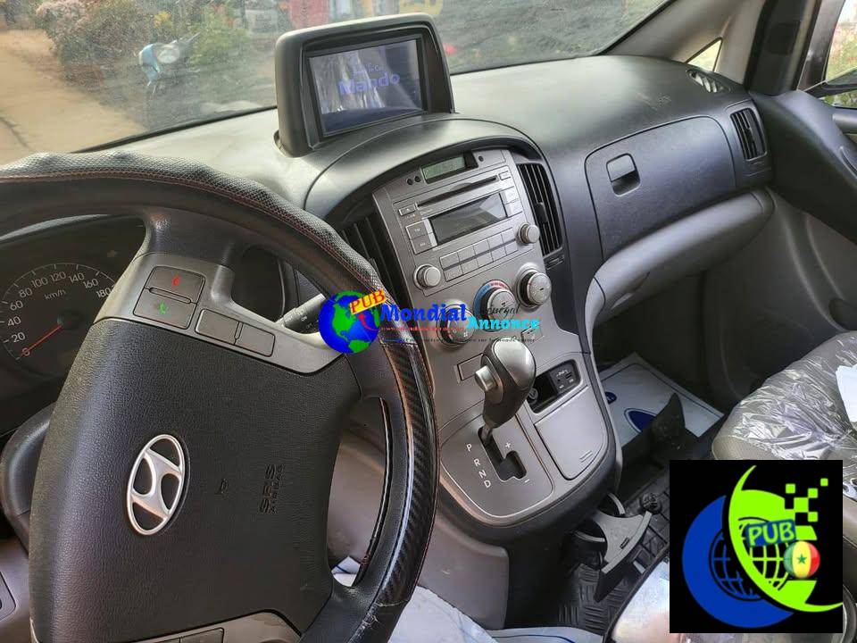 Hyundai Grand Starex H1 5 Places – Véhicule Spacieux et Polyvalent