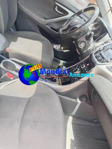 Hyundai Elantra 2016 – Automatique, Full Options & Toit Panoramique à Dakar