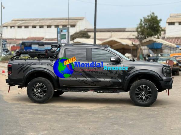 Ford Ranger 2020, version Raptor 2024 Essence en excellent état à vendre