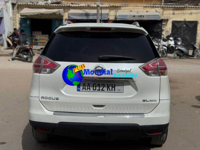 Nissan Rogue 2015 4×4 Automatique Essence Full Options En Excellent Etat à vendre