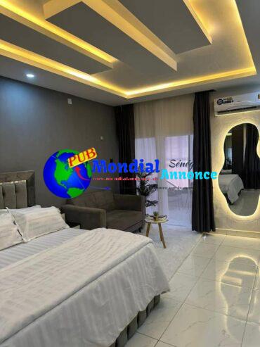 Villa à louer Piscine Privée à Almadies – Duplex Prestige 3 Chambres