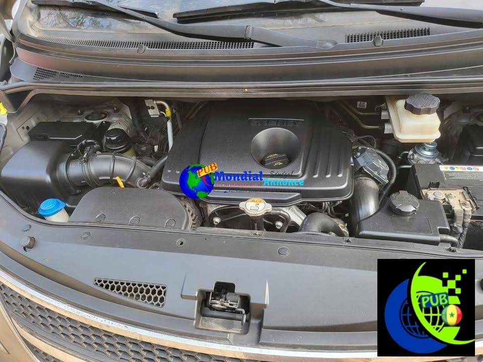 Hyundai Grand Starex H1 5 Places à Vendre – Utilitaire Spacieux et Robuste