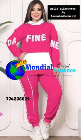 Ensemble Jogging avec Capuche disponible – Style Chic et Confortable. 77 423 56 21