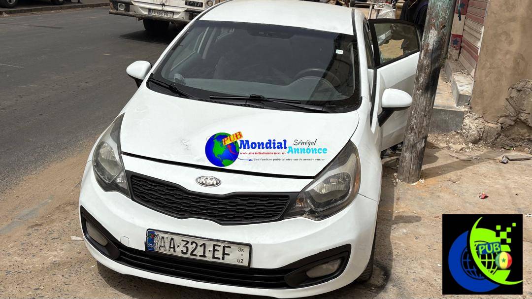 Kia Rio 2013 Automatique Essence – Berline Compacte Climatisée, Mutation Récente