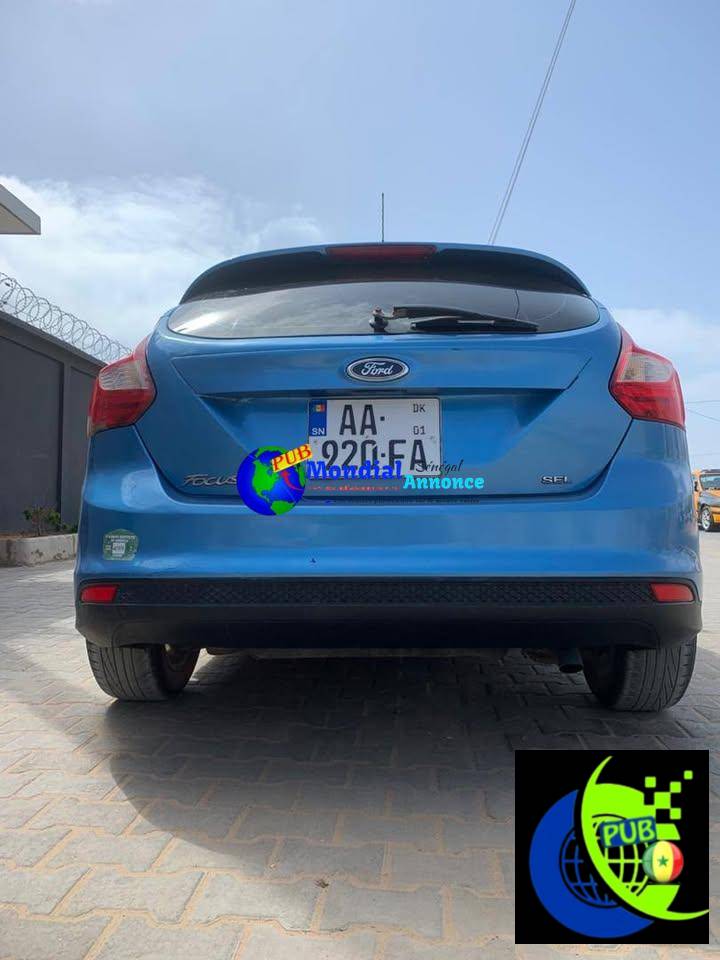 Ford Focus SE 2014 – Full Option, Automatique, Très Bon État (Guediawaye)