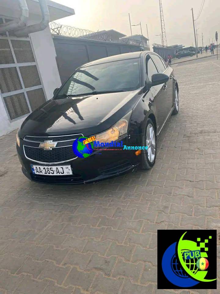 Chevrolet Cruze LTZ 2012 – Faible Consommation, Full Options (Échange Possible)