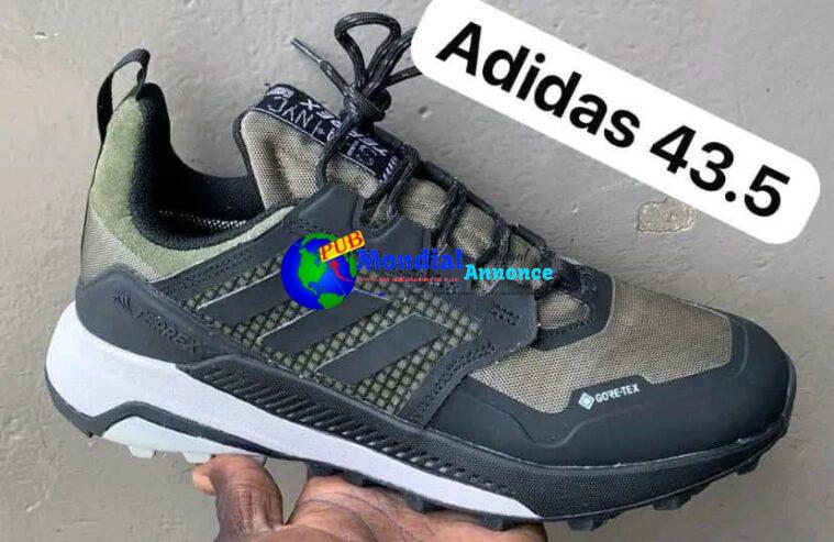 Chaussures de Marques Originales à Vendre – Liberté 6, Dakar !