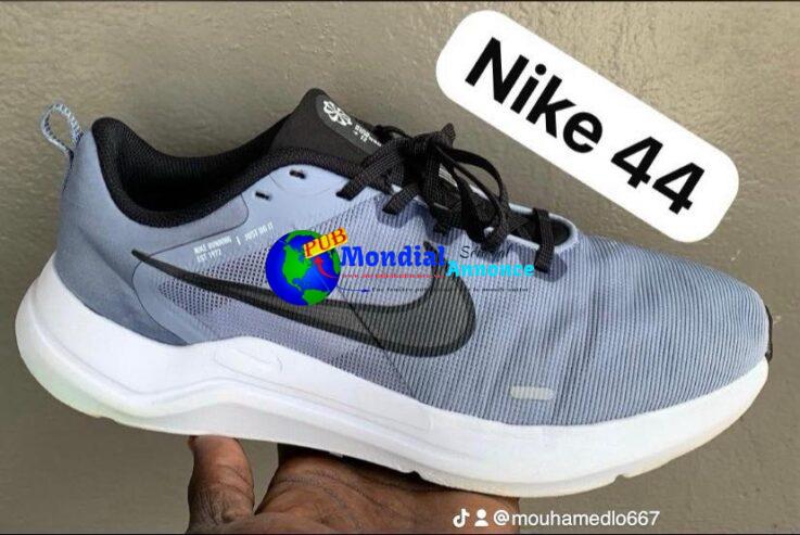 Chaussures de Marques Originales à Vendre – Liberté 6, Dakar !