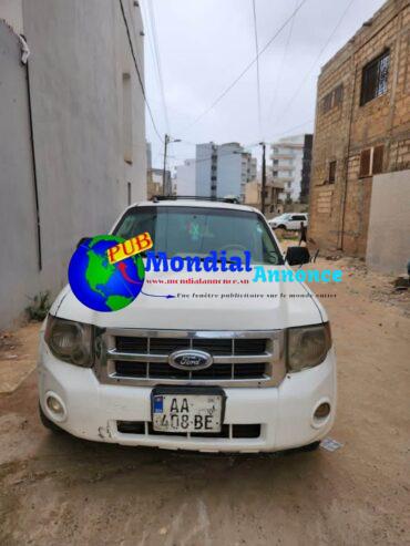 FORD ESCAPE (2012) – Automatique, Essence, Climatisée à Dakar