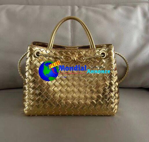 Sacs BOTTEGA Veneta Disponibles – Élégance et Luxe à Portée de Main !
