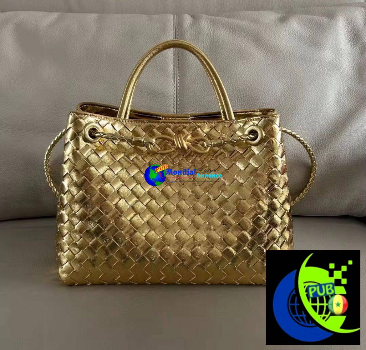 Sacs BOTTEGA Veneta Disponibles – Élégance et Luxe à Portée de Main !