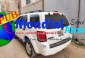 FORD ESCAPE (2012) – Automatique, Essence, Climatisée à Dakar