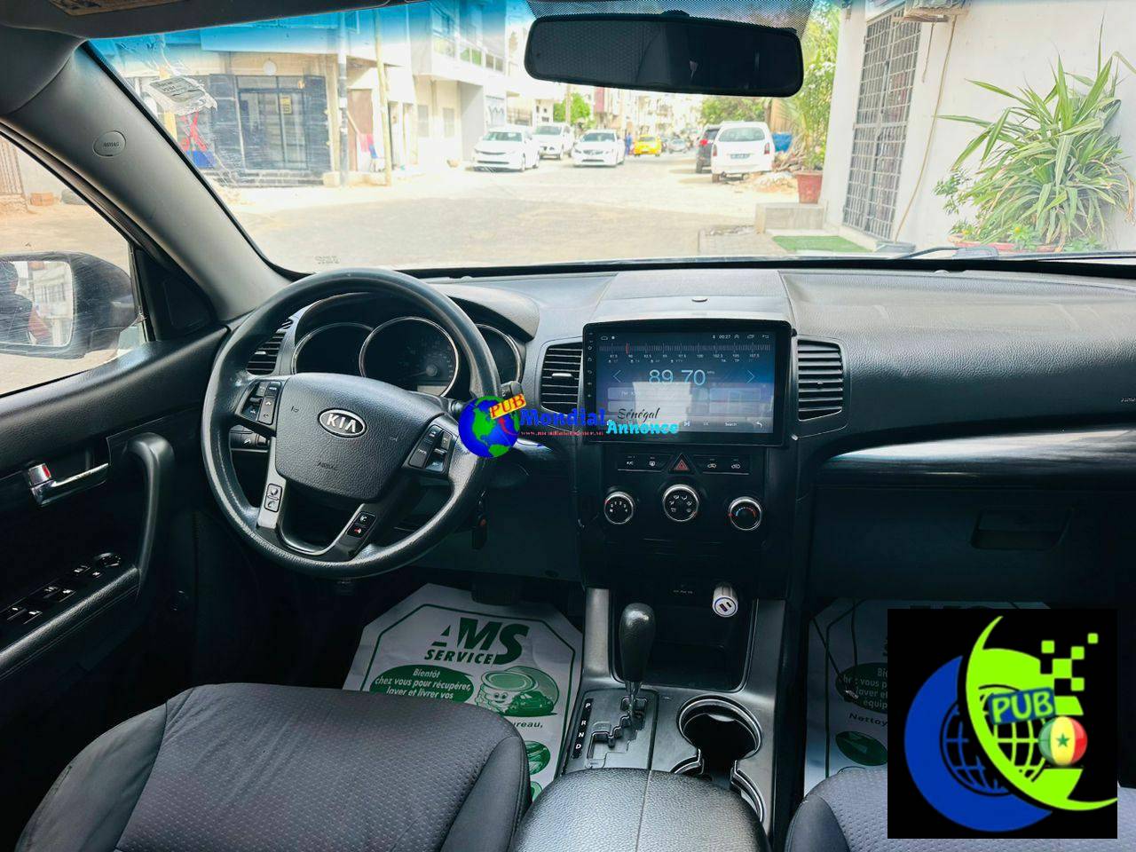 Kia Sorento (2012) – Version 4×4, Automatique, Essence, Climatisée dispo à Dakar