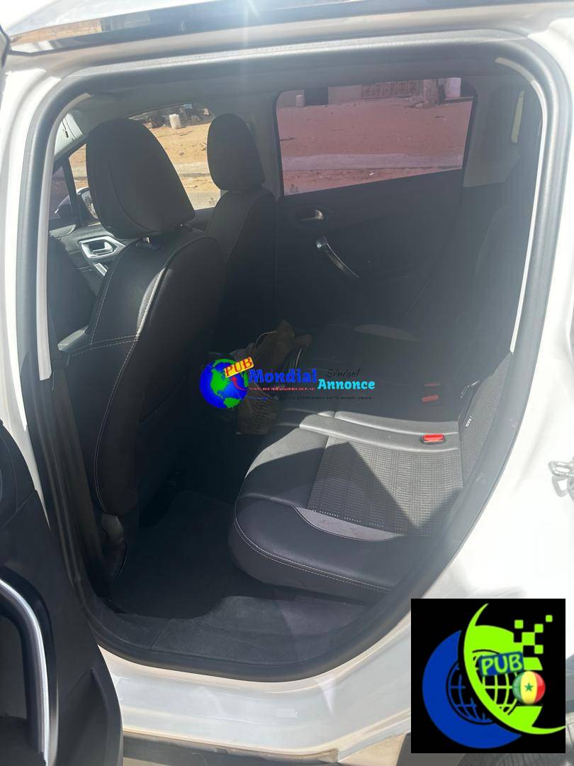 Peugeot 2008 de 2017 – Automatique, Diesel, Full Options, Faible Kilométrage