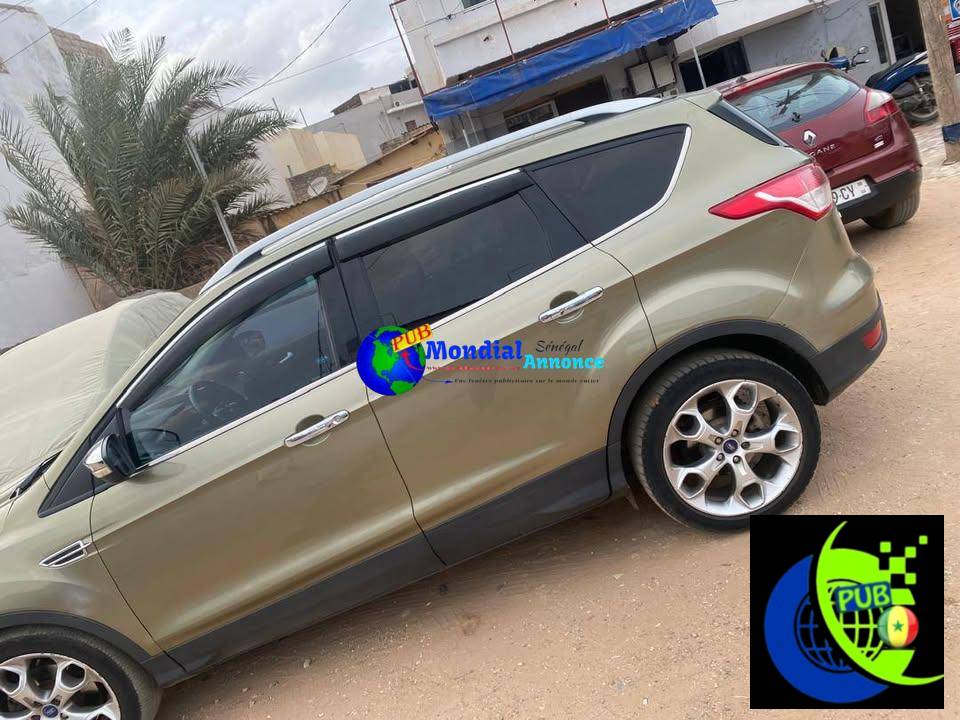 Ford Escape (2014) – Essence, Automatique, Climatisé – Moteur 2.0 dispo à Dakar