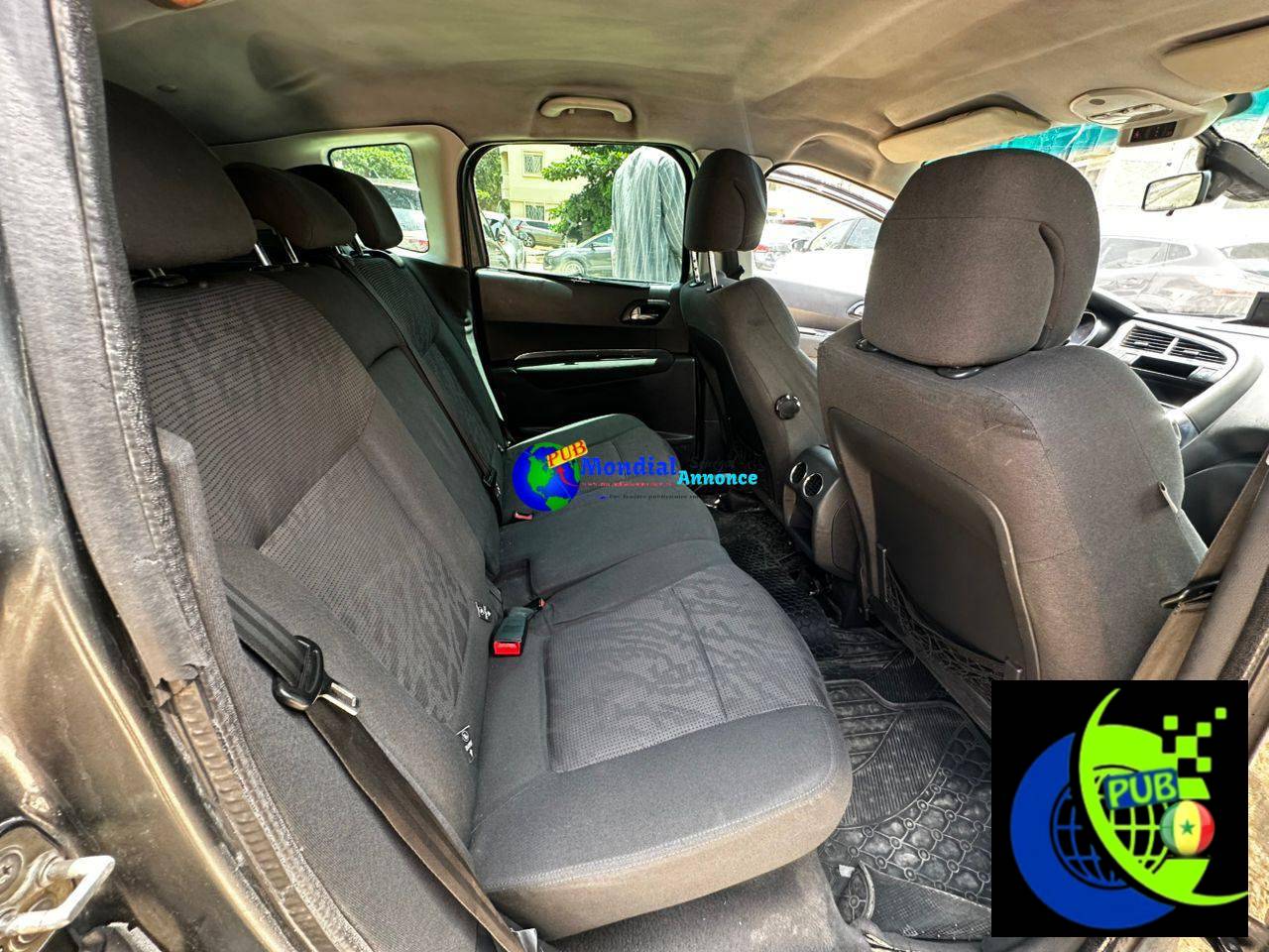 Peugeot 3008 (2013) – Manuel, Diesel, Climatisé, Intérieur Propre à vendre