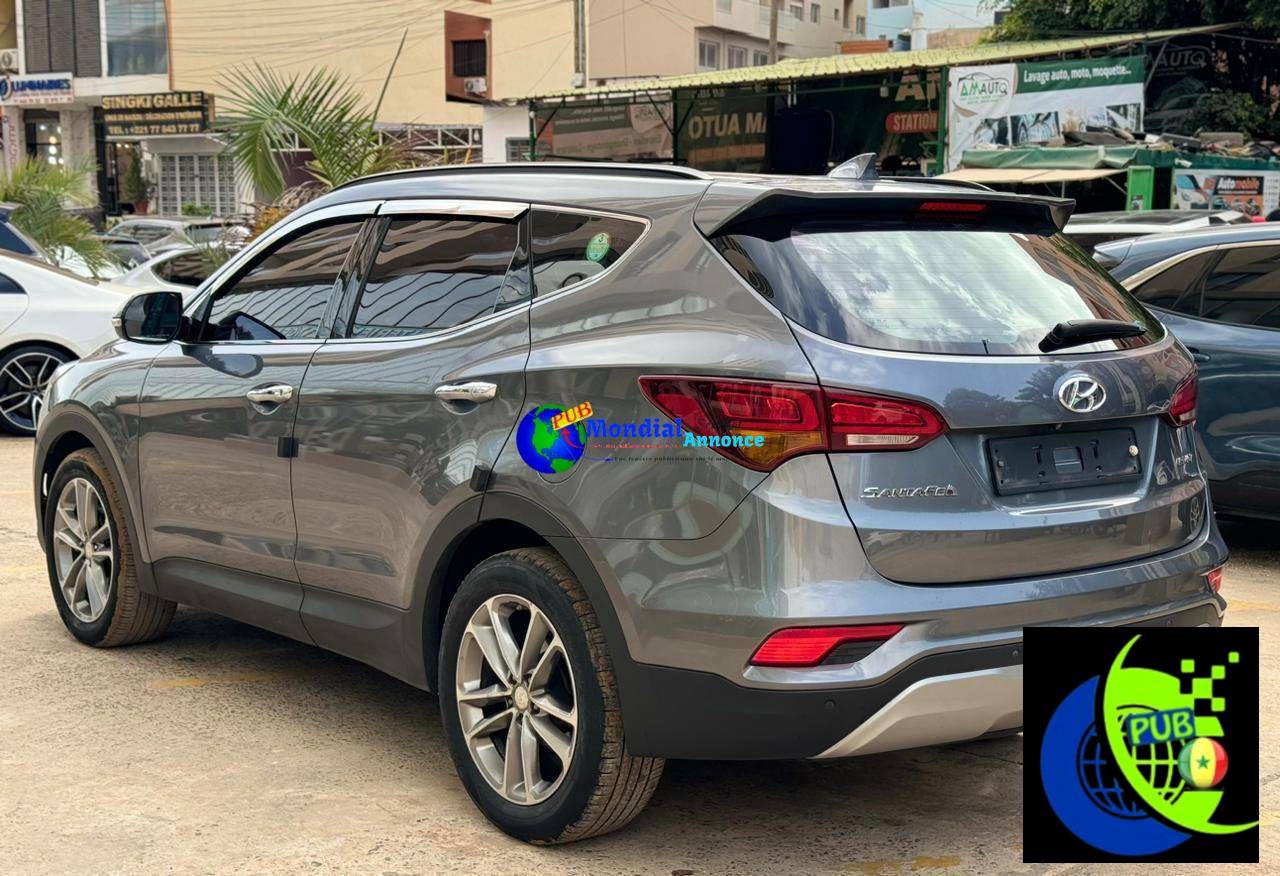 Hyundai Santa Fe Diesel Automatique, Année 2017 à Dakar