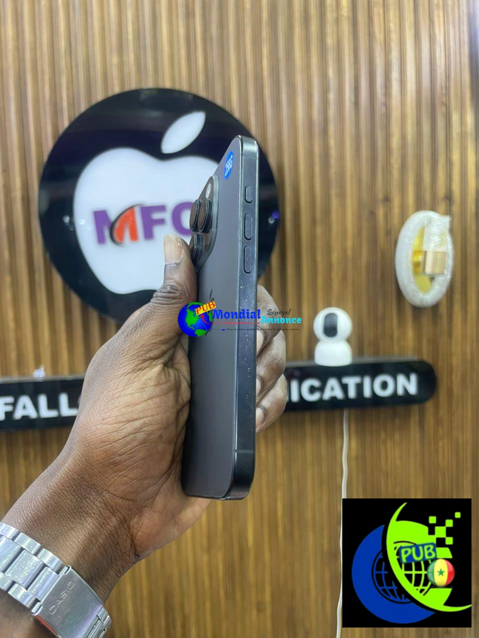 iPhone 16 Pro 256 Go à vendre – Excellent état (eSIM)