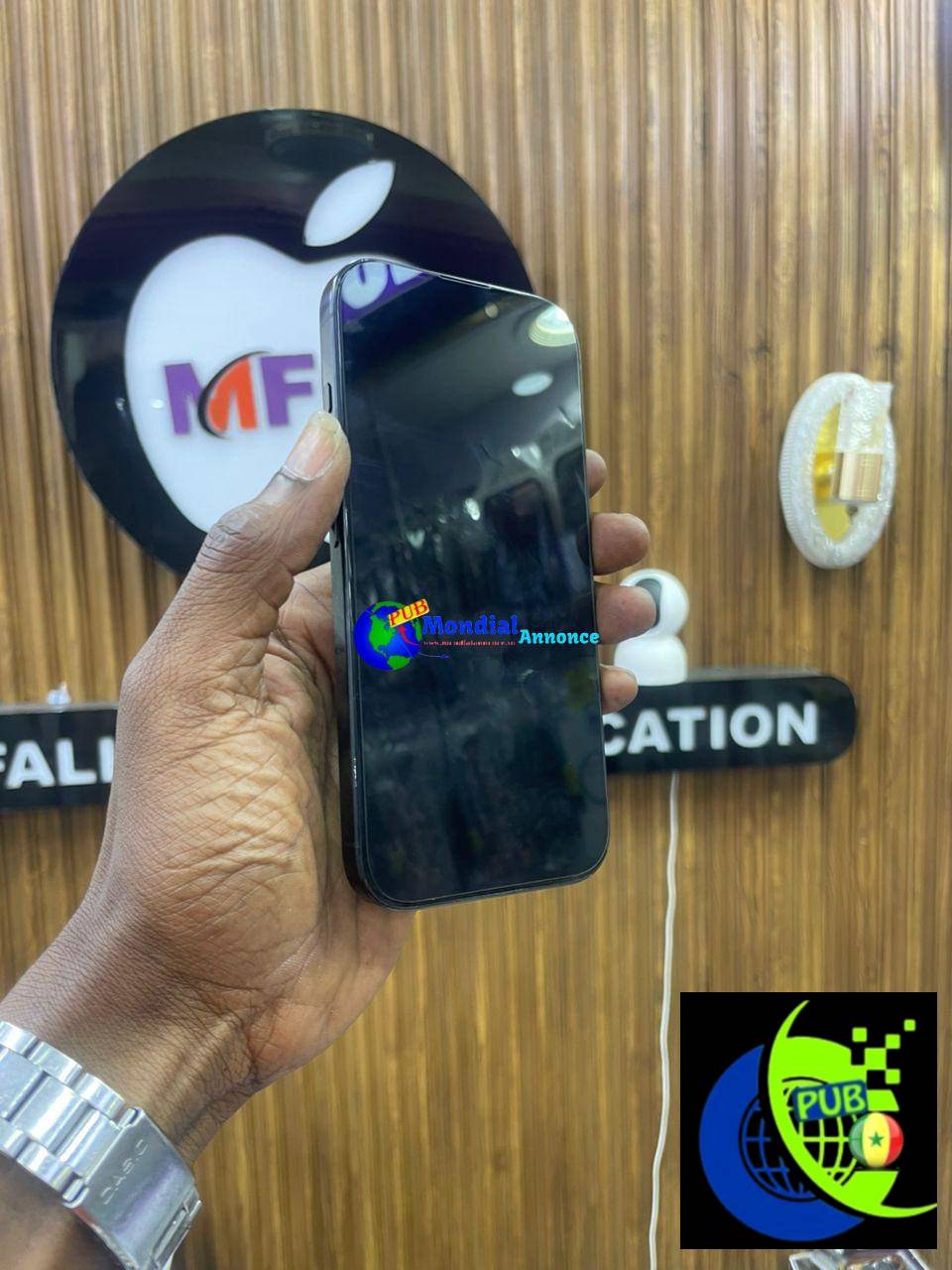 iPhone 16 Pro 256 Go à vendre – Excellent état (eSIM)