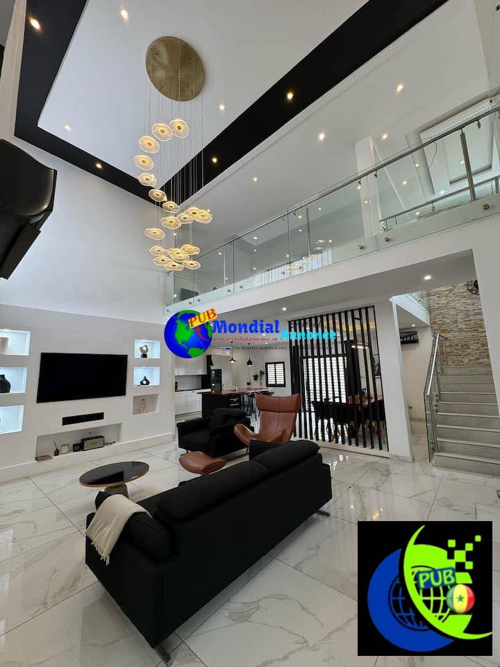 Location Villa Moderne 4 Chambres avec Piscine à Saly