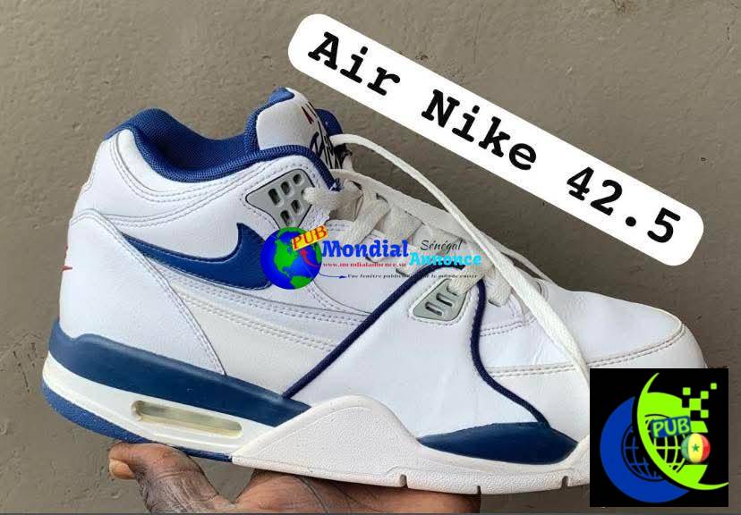 Chaussures de Qualité des plus Grandes Marques disponibles. Tél : 765230942