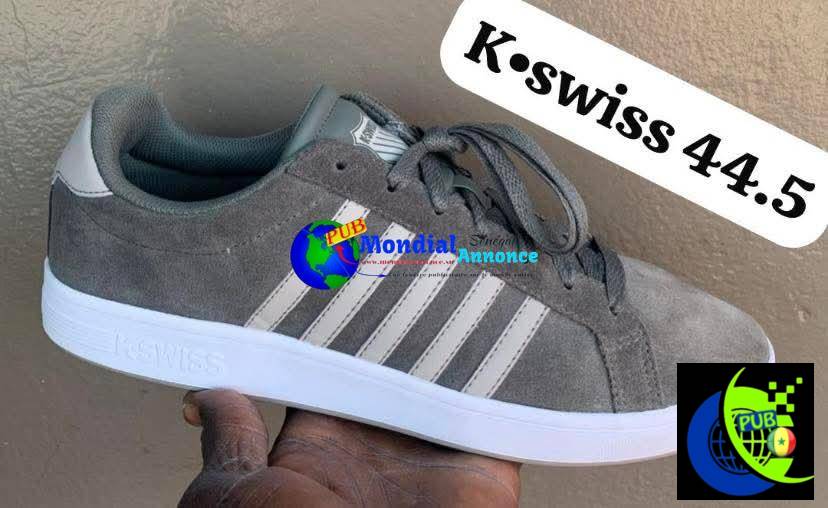 Chaussures de Qualité des plus Grandes Marques disponibles. Tél : 765230942