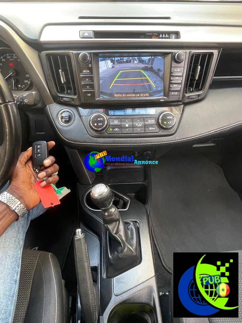 Peugeot 308 Diesel Manuelle disponible à Dakar