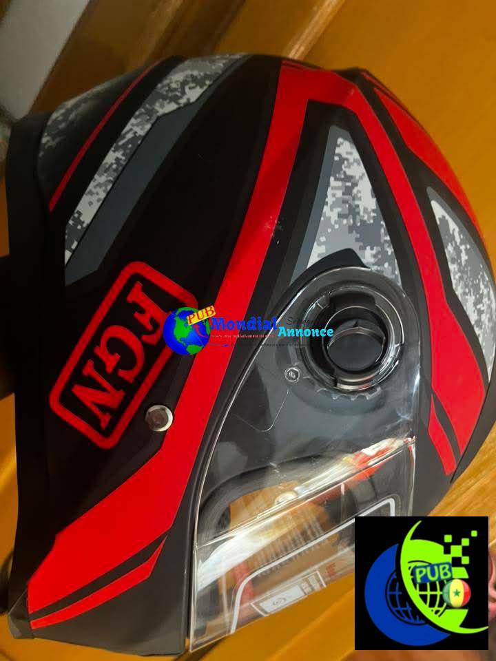 Casque de Moto (FGN) Professionnel disponible au 77 287 58 77
