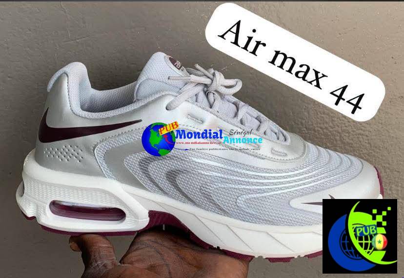 Chaussures Friperie Hommes de qualité sup dispo à Dakar. Contact : 765230942.