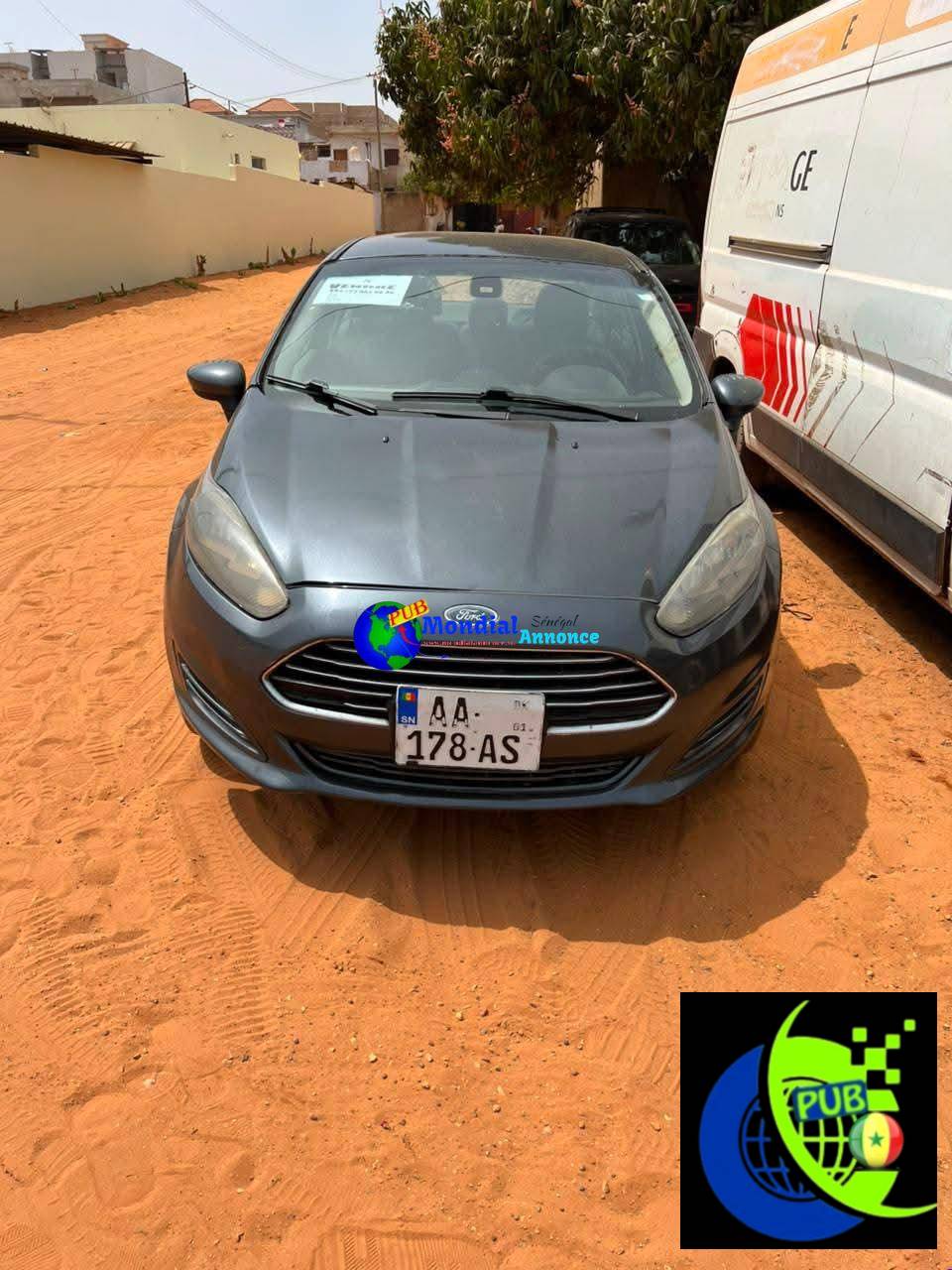 Ford Fiesta Essence Manuelle de 2015 à vendre à Dakar