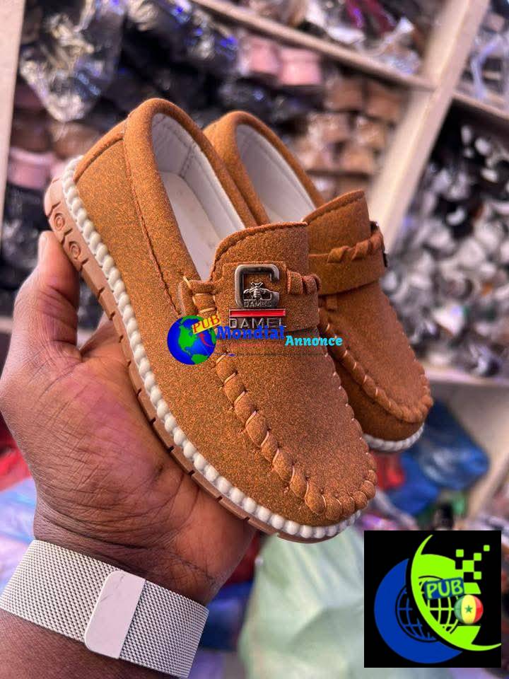 Chaussures Enfants Toutes Catégories pour Filles & Garçons disponibles au 77 617 89 58