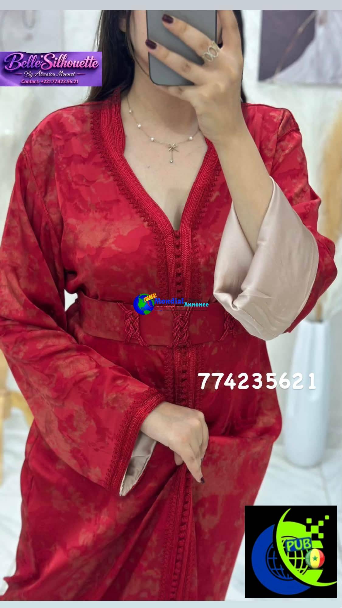 Abaya Très Chic (New Collection) pour femmes disponible à Dakar