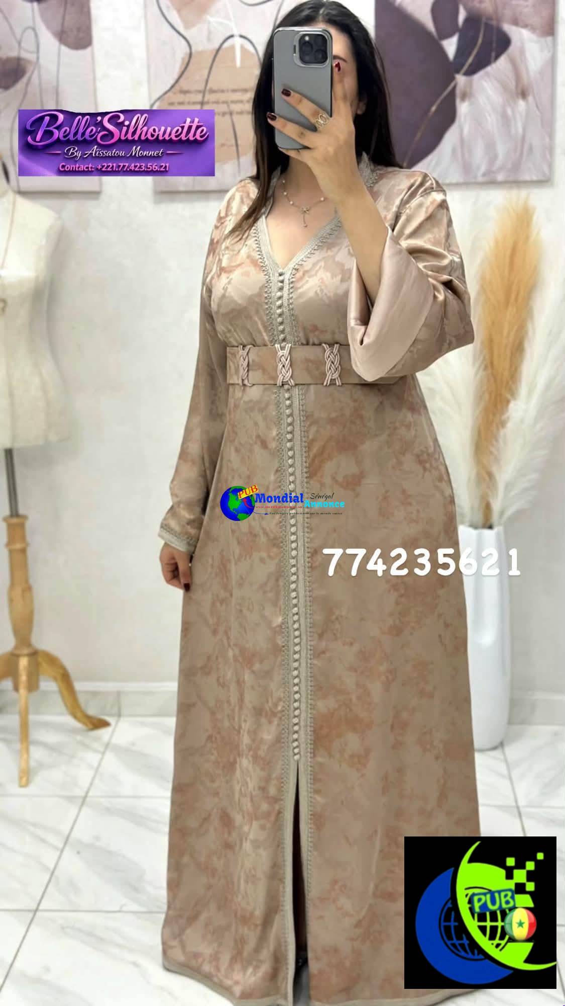 Abaya Très Chic (New Collection) pour femmes disponible à Dakar