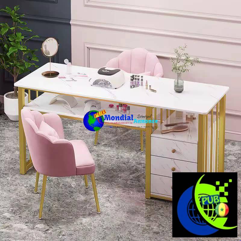 Table Manucure à vendre à 40 000 F CFA