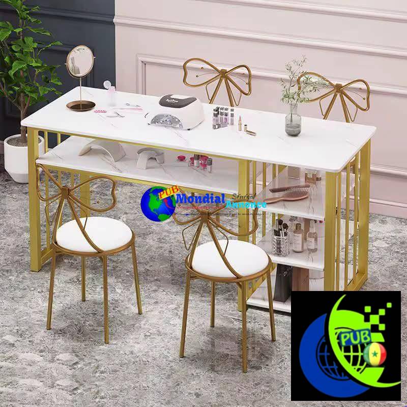 Table Manucure à vendre à 40 000 F CFA