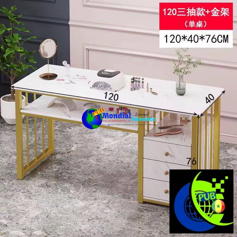Table Manucure à vendre à 40 000 F CFA
