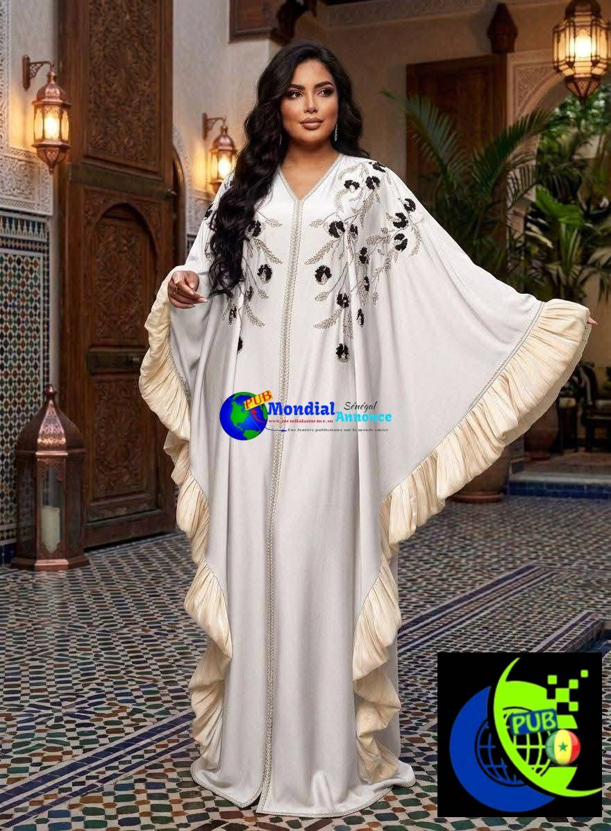 Abayas pour Femmes de Haute Qualité dispo à 21 000 F CFA
