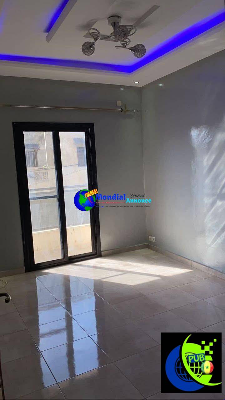 Chambre à Louer avec Balcon à Ouakam pour 85 000 F CFA / mois