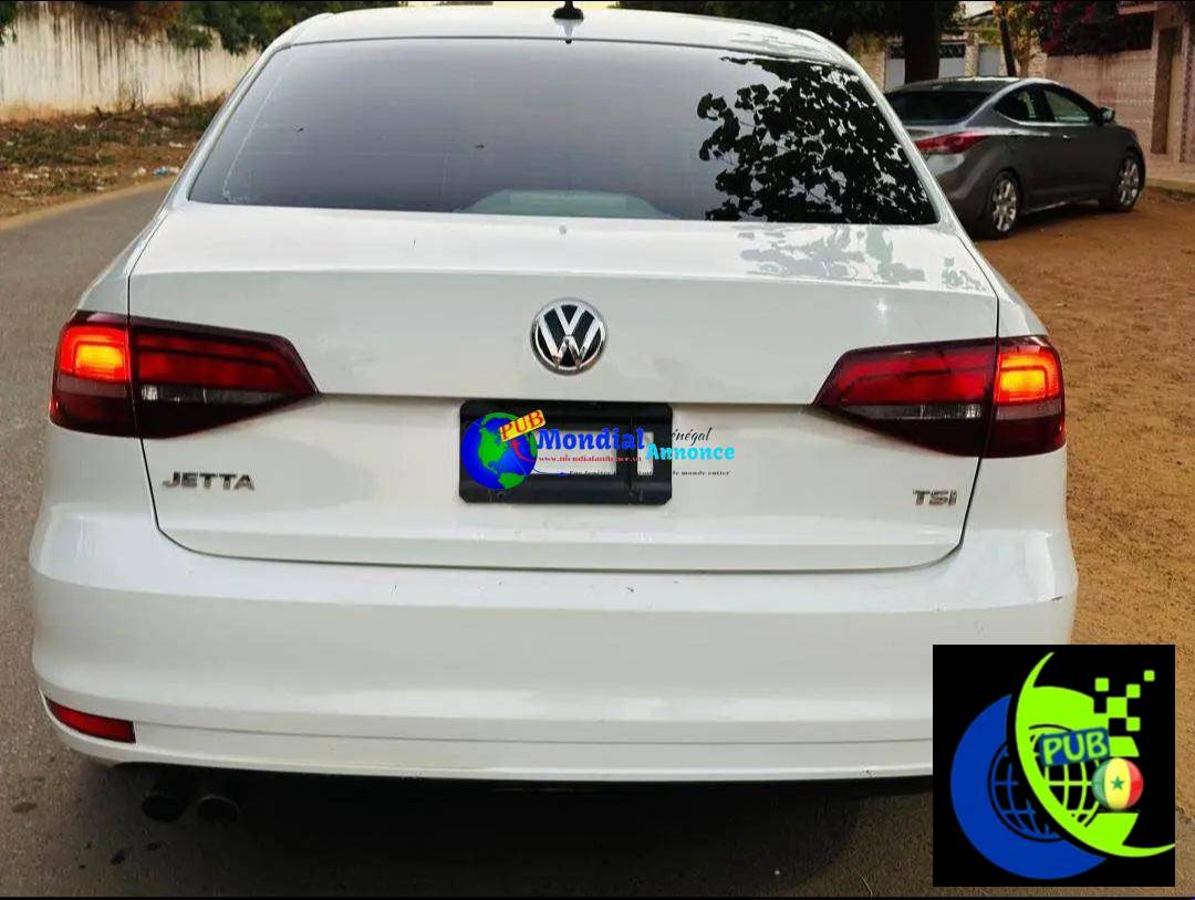 Volkswagen Jetta Full Option de 2017 disponible. Prix : 4 700 000 F CFA