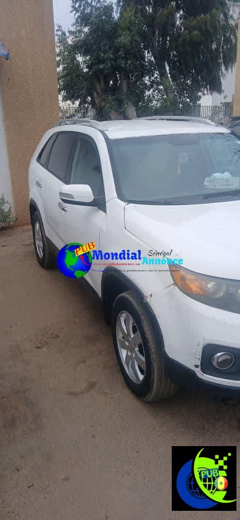 Kia Sorento Automatique Essence (Année 2012) à vendre à un Prix Abordable