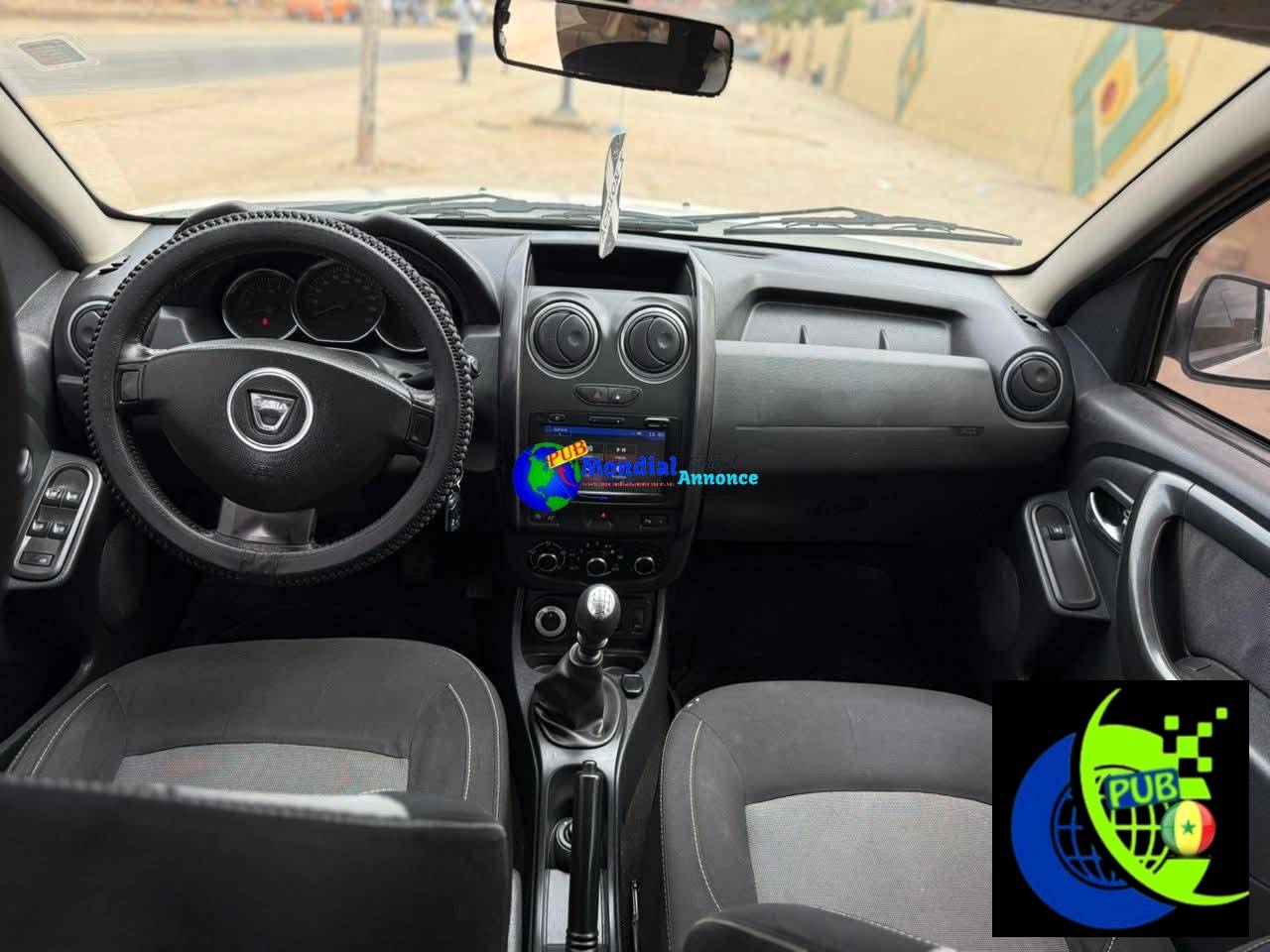 Location Dacia Duster Essence de 2016. Prix : 25 000 F CFA / jour