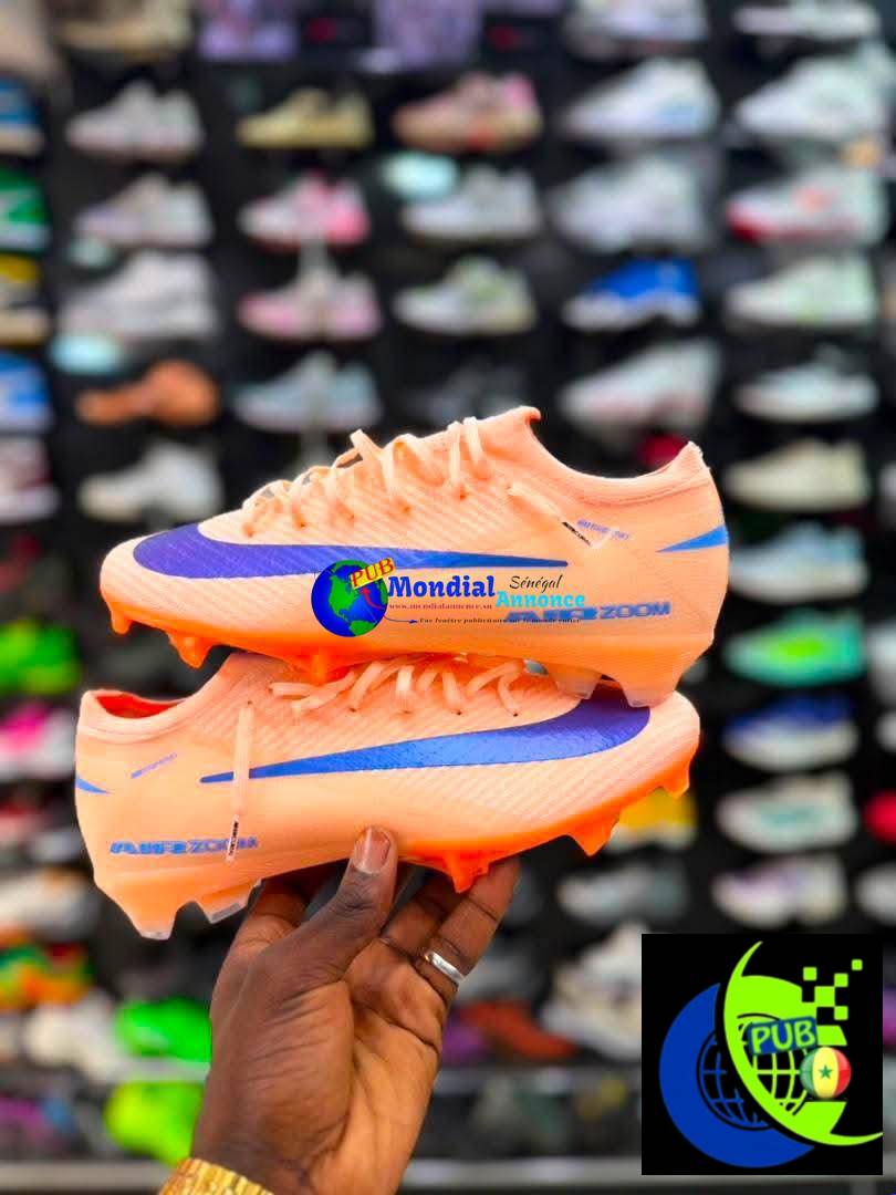 Crampons de Football Nike Mercurial Superfly 9 Air Zoom disponibles