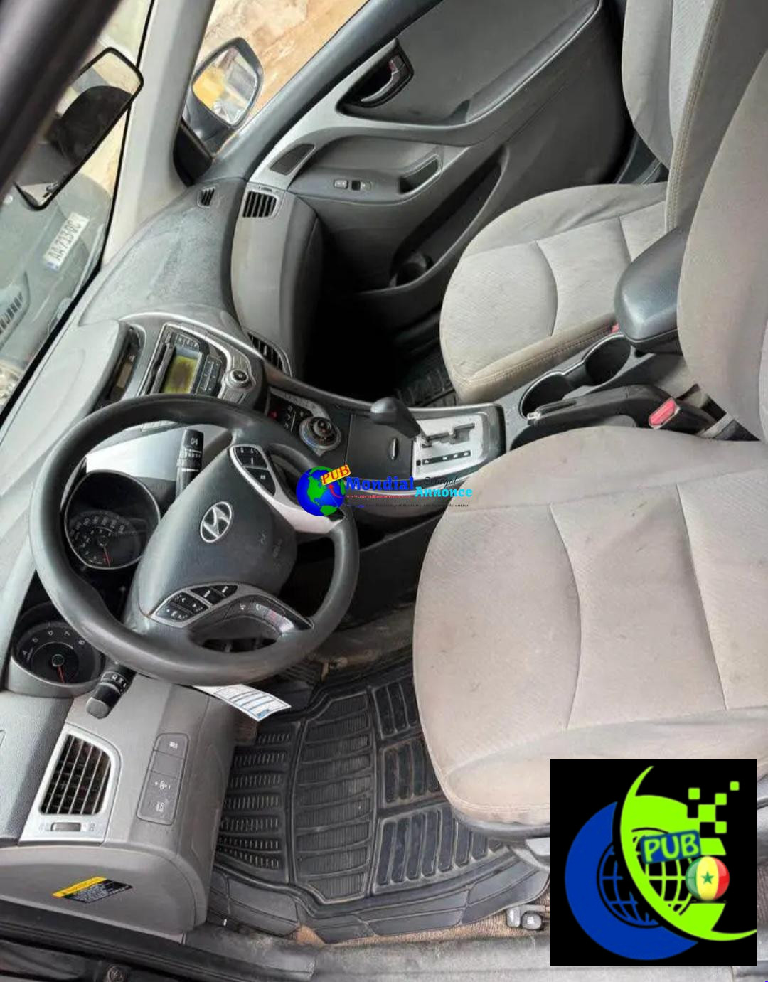 Hyundai Elantra Essence Automatique de 2013 à vendre à Dakar
