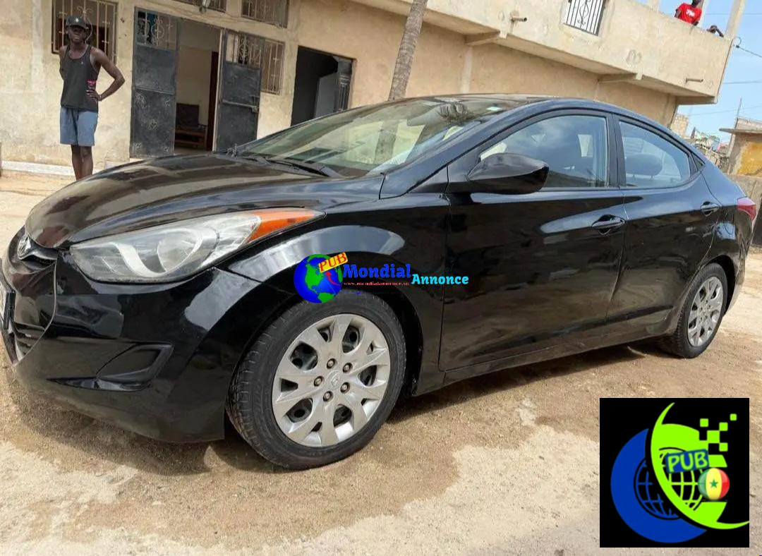 Hyundai Elantra Essence Automatique de 2013 à vendre à Dakar
