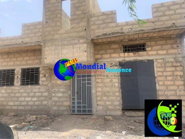 Maison en finition à vendre à Sebi Gare (Sebikotane) 3 chambres avec garage