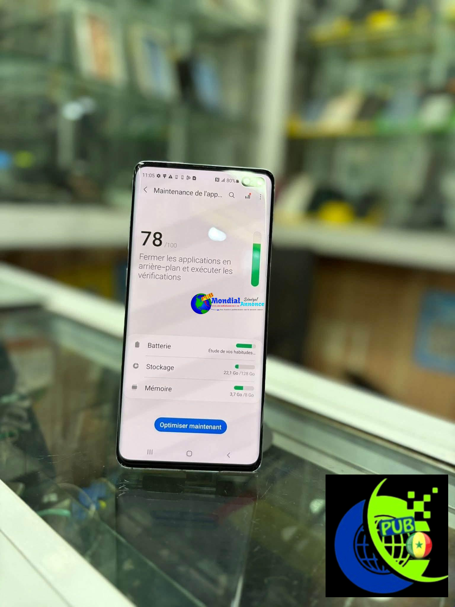 Samsung Galaxy S10 Plus (128 Go / 8 Go RAM) à vendre à Dakar pour 35 000 F CFA seulement