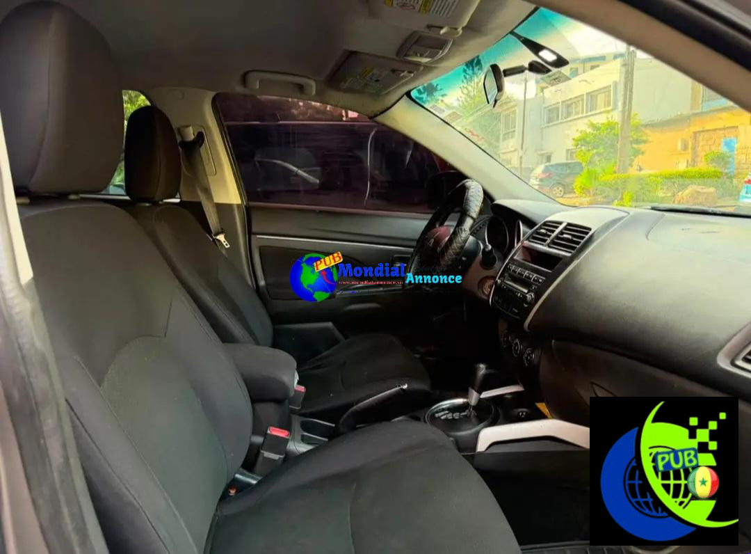 Mitsubishi RVR de 2015 – 4×4 AWD Automatique dispo à Dakar.  Prix : 4 400 000 F CFA