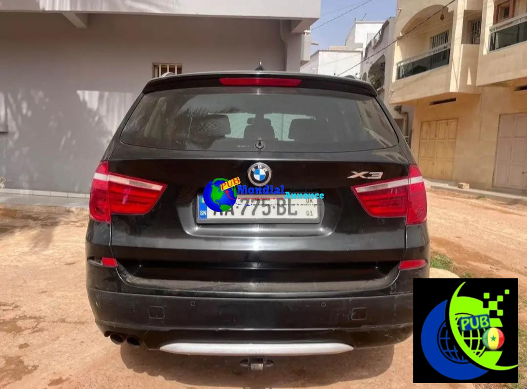BMW X3 Full Options Essence Automatique disponible. Prix : 3 500 000 F CFA