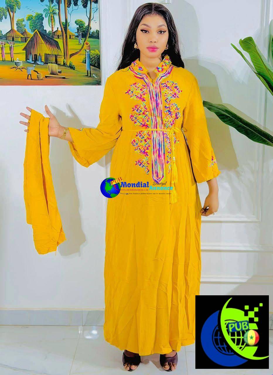 Robes Pour Femmes (Différentes Couleurs) disponibles à 6 000 F CFA / Unité